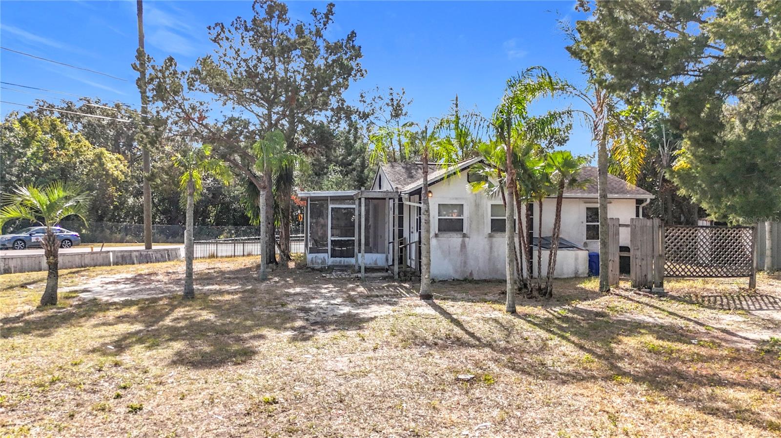569 DIXIE HWY, TARPON SPRINGS, FL, 34689