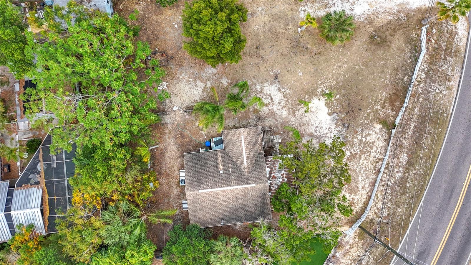 569 DIXIE HWY, TARPON SPRINGS, FL, 34689