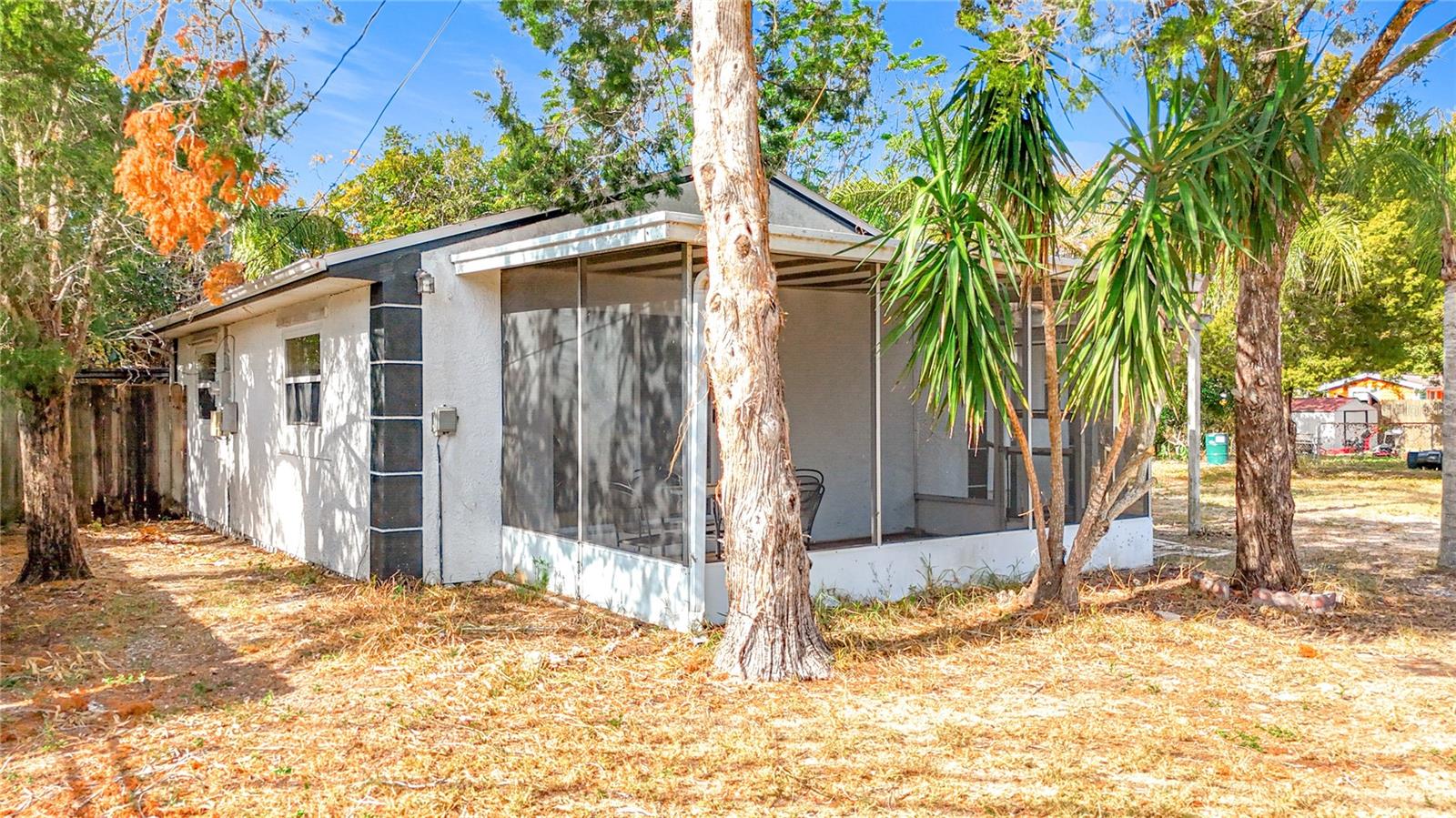 569 DIXIE HWY, TARPON SPRINGS, FL, 34689