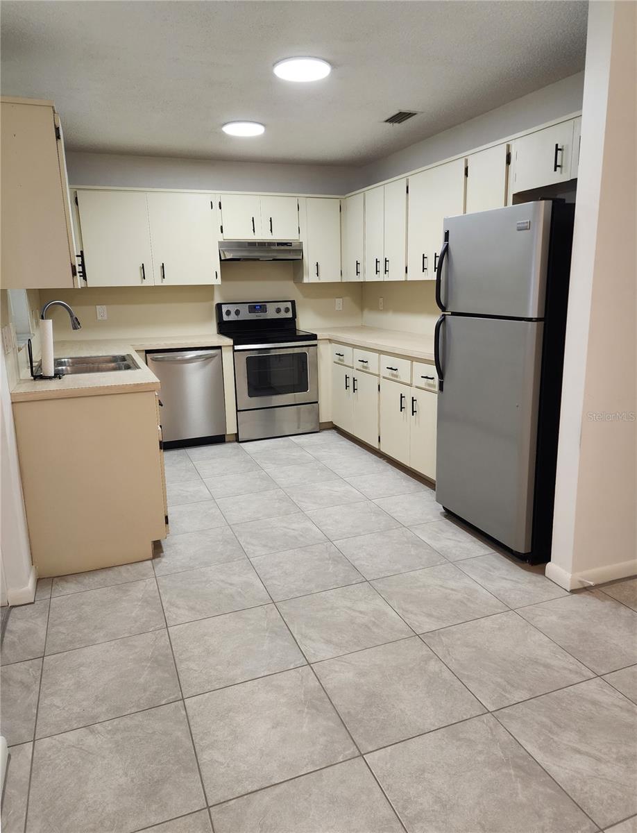 8836 SW 90TH LN #B, OCALA, FL, 34481