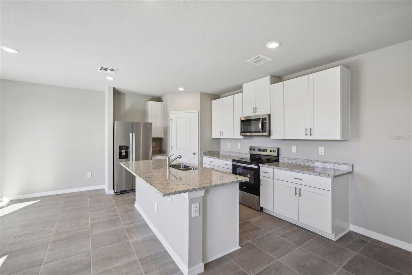 3919 RADIANT MOUNTAIN DR, PLANT CITY, FL, 33565
