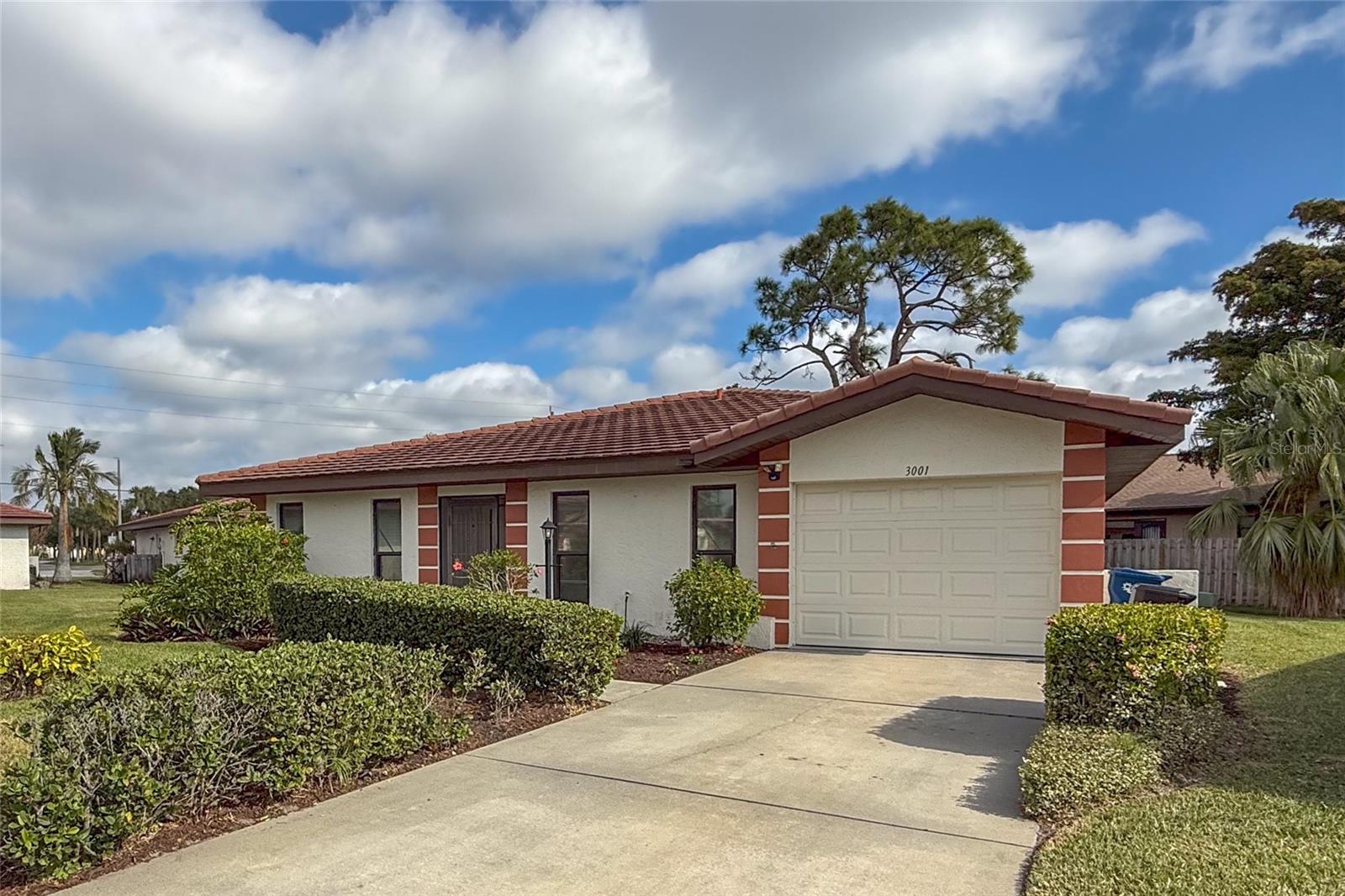 3001 VIVIENDA BLVD, BRADENTON, FL, 34207