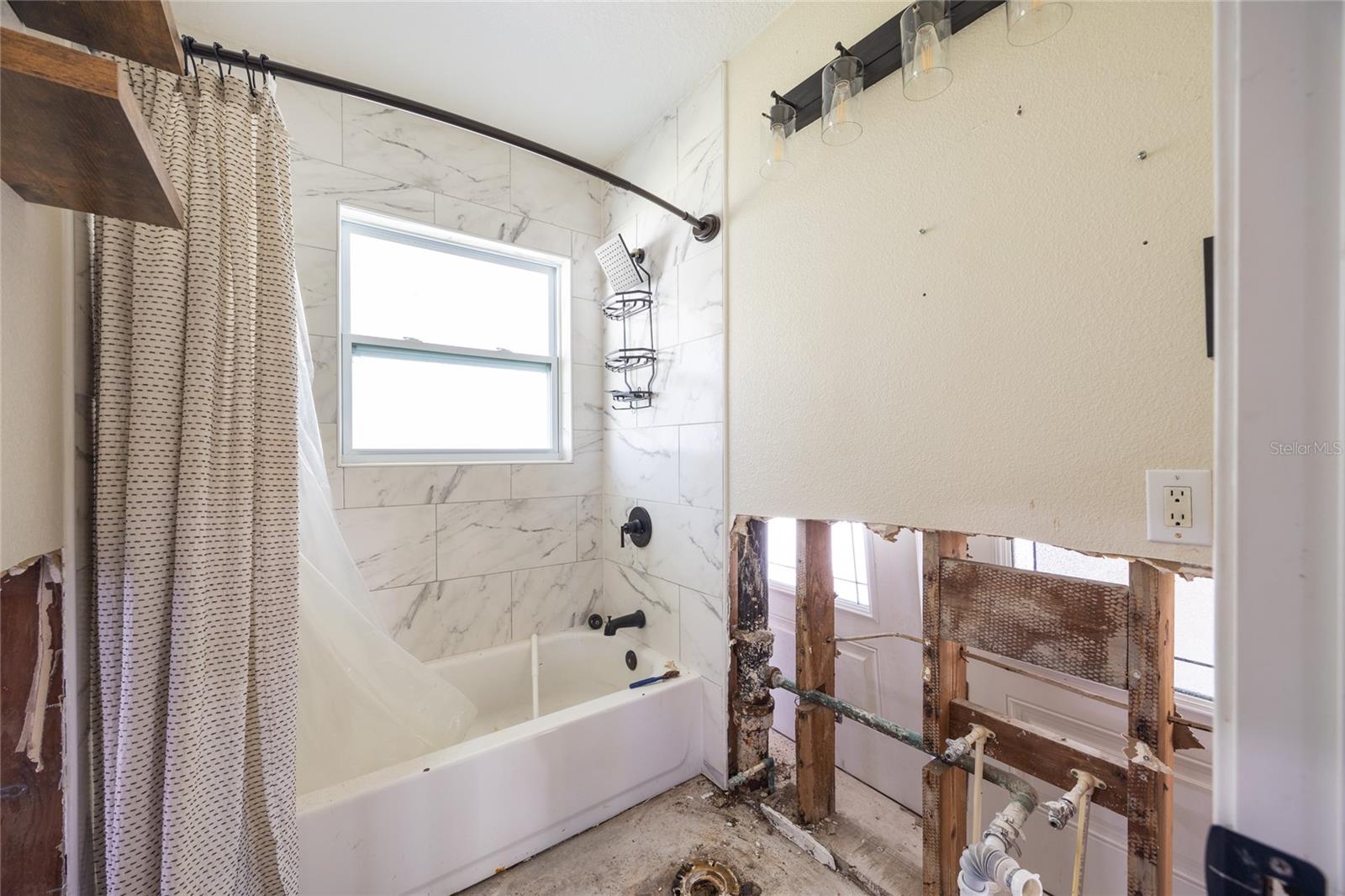 4561 SHORE ACRES BLVD NE, ST PETERSBURG, FL, 33703