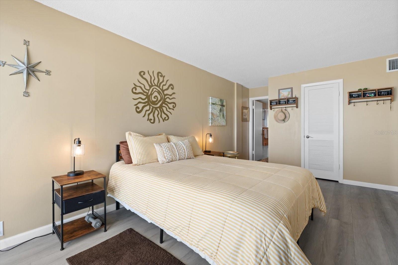 1100 TARPON CENTER DR #502 (5B), VENICE, FL, 34285