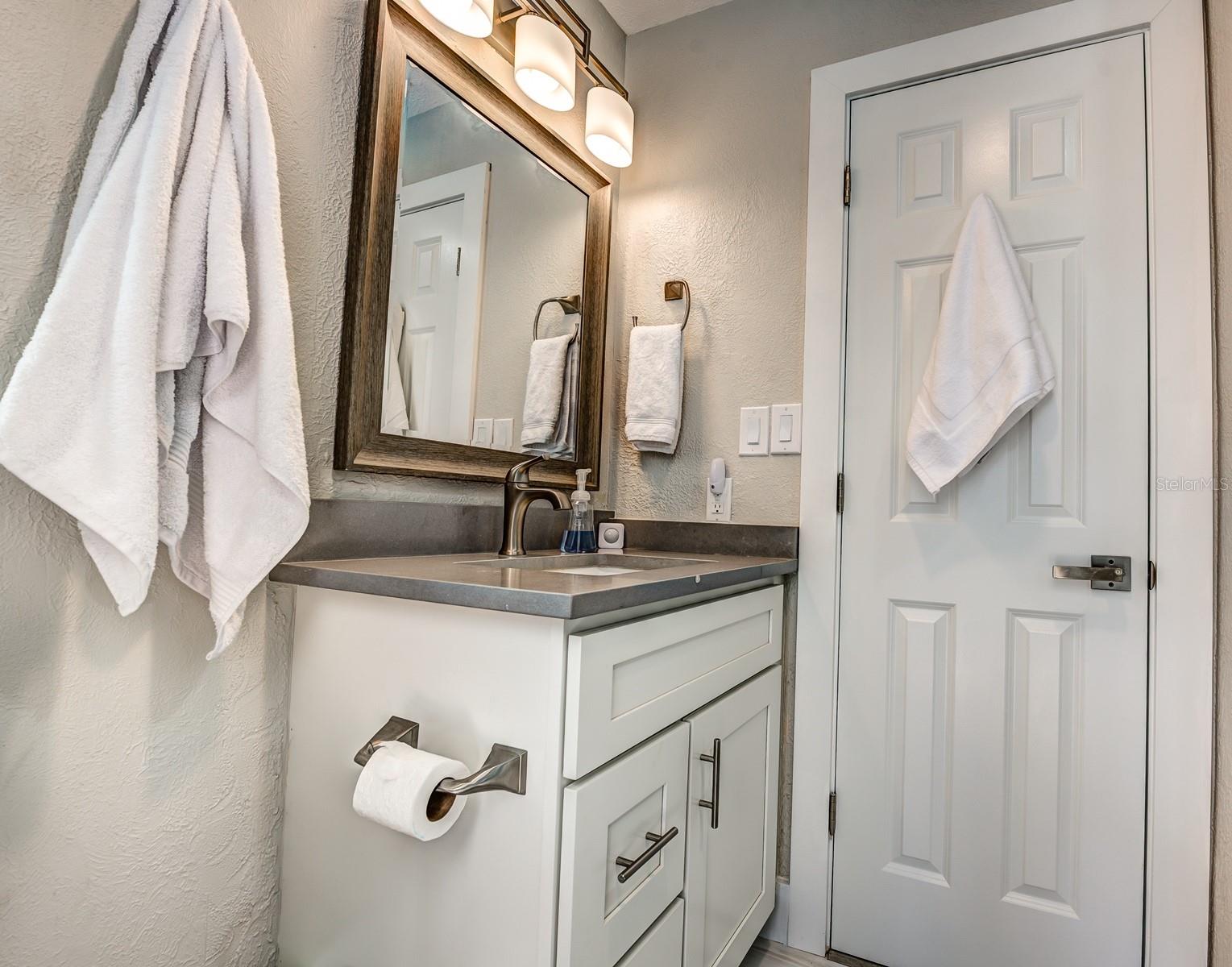 7331 BILTMORE DR, SARASOTA, FL, 34231
