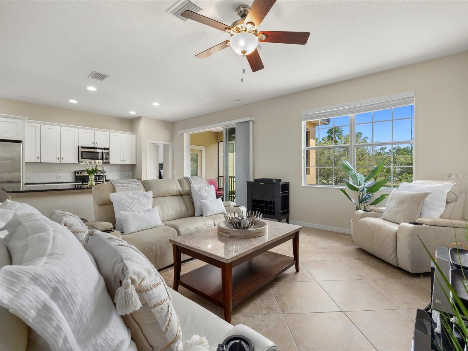 8141 MIRAMAR WAY #8141, LAKEWOOD RANCH, FL, 34202