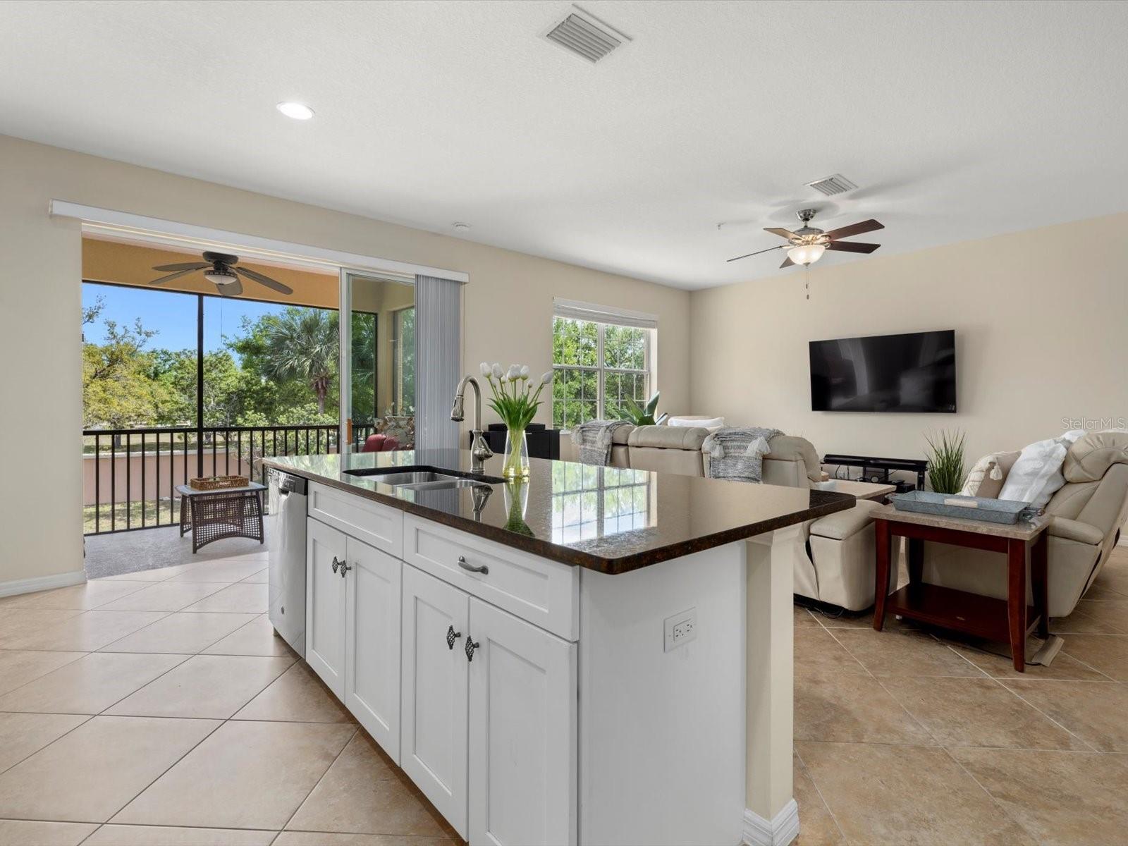 8141 MIRAMAR WAY #8141, LAKEWOOD RANCH, FL, 34202