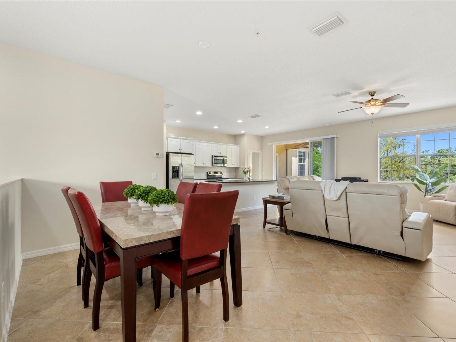 8141 MIRAMAR WAY #8141, LAKEWOOD RANCH, FL, 34202