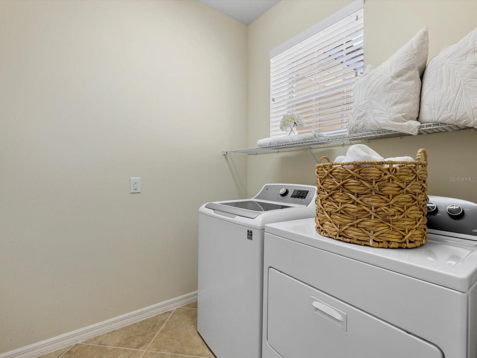 8141 MIRAMAR WAY #8141, LAKEWOOD RANCH, FL, 34202