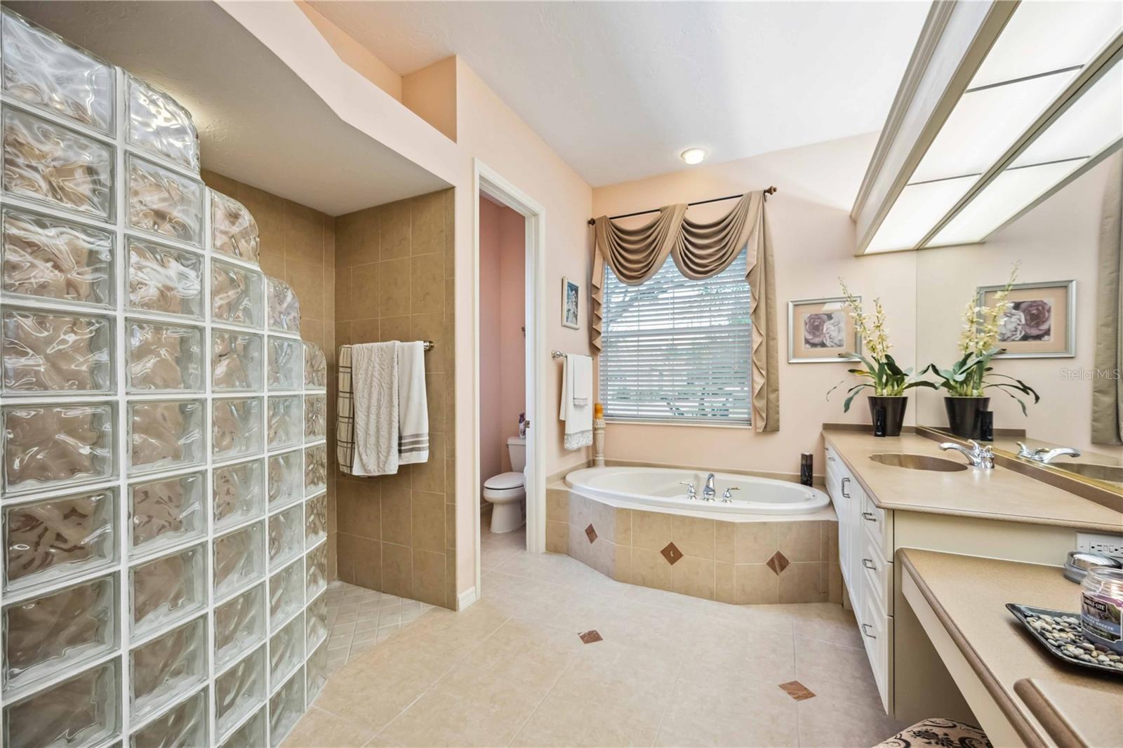 7594 TORI WAY, LAKEWOOD RANCH, FL, 34202