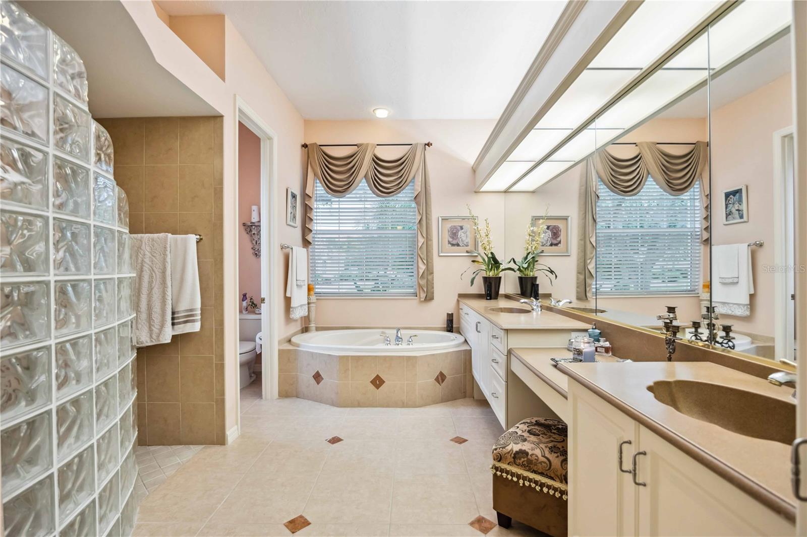 7594 TORI WAY, LAKEWOOD RANCH, FL, 34202
