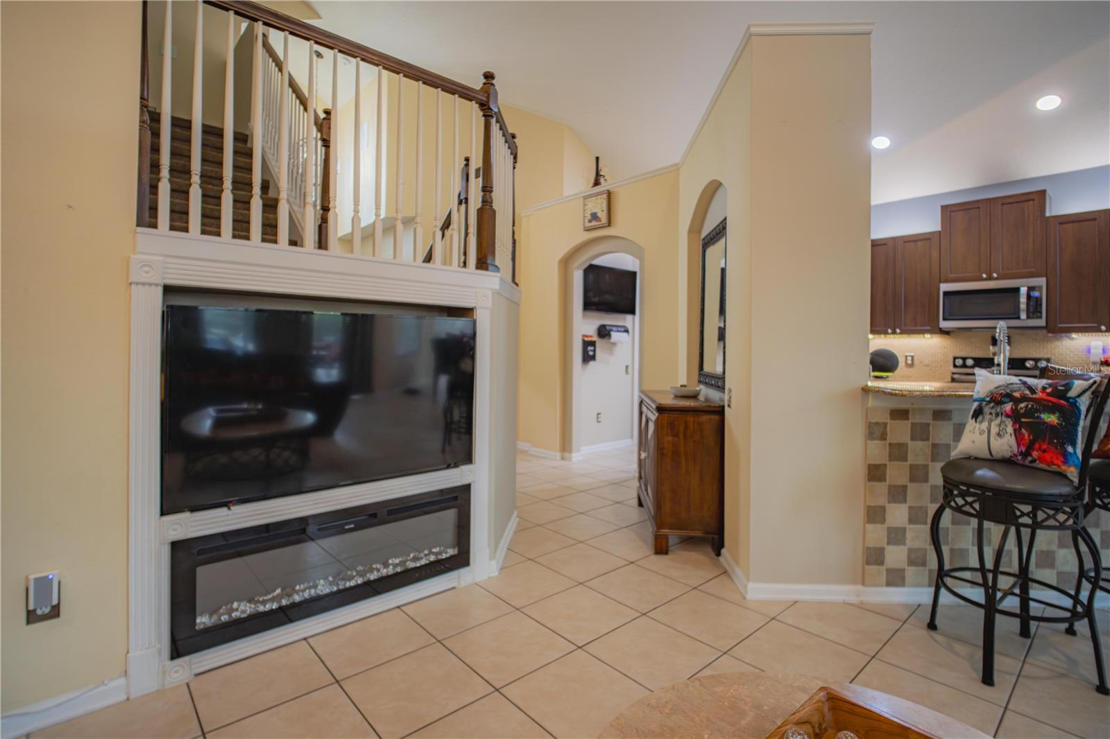 8100 FAN PALM WAY, KISSIMMEE, FL, 34747