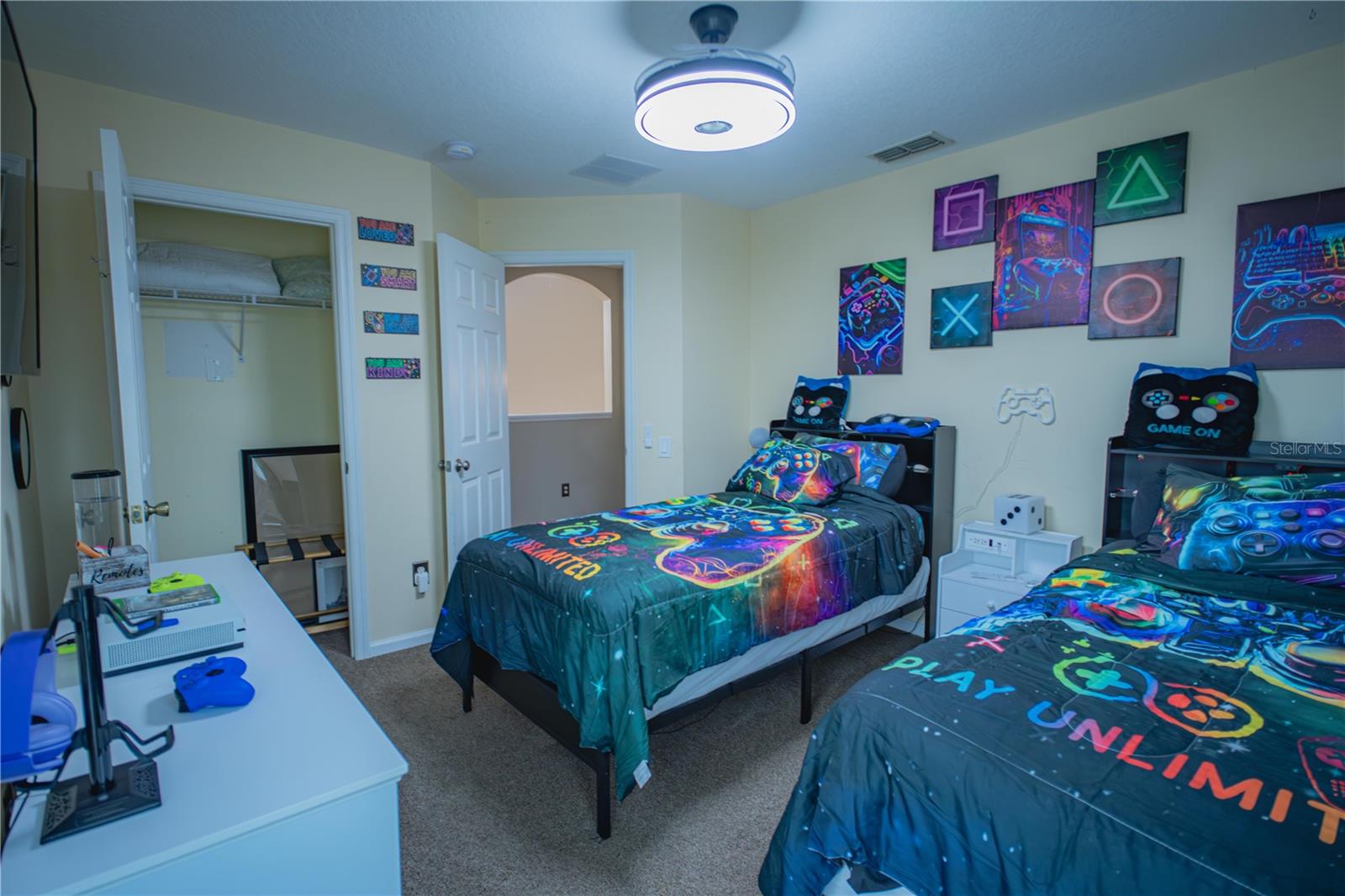 8100 FAN PALM WAY, KISSIMMEE, FL, 34747