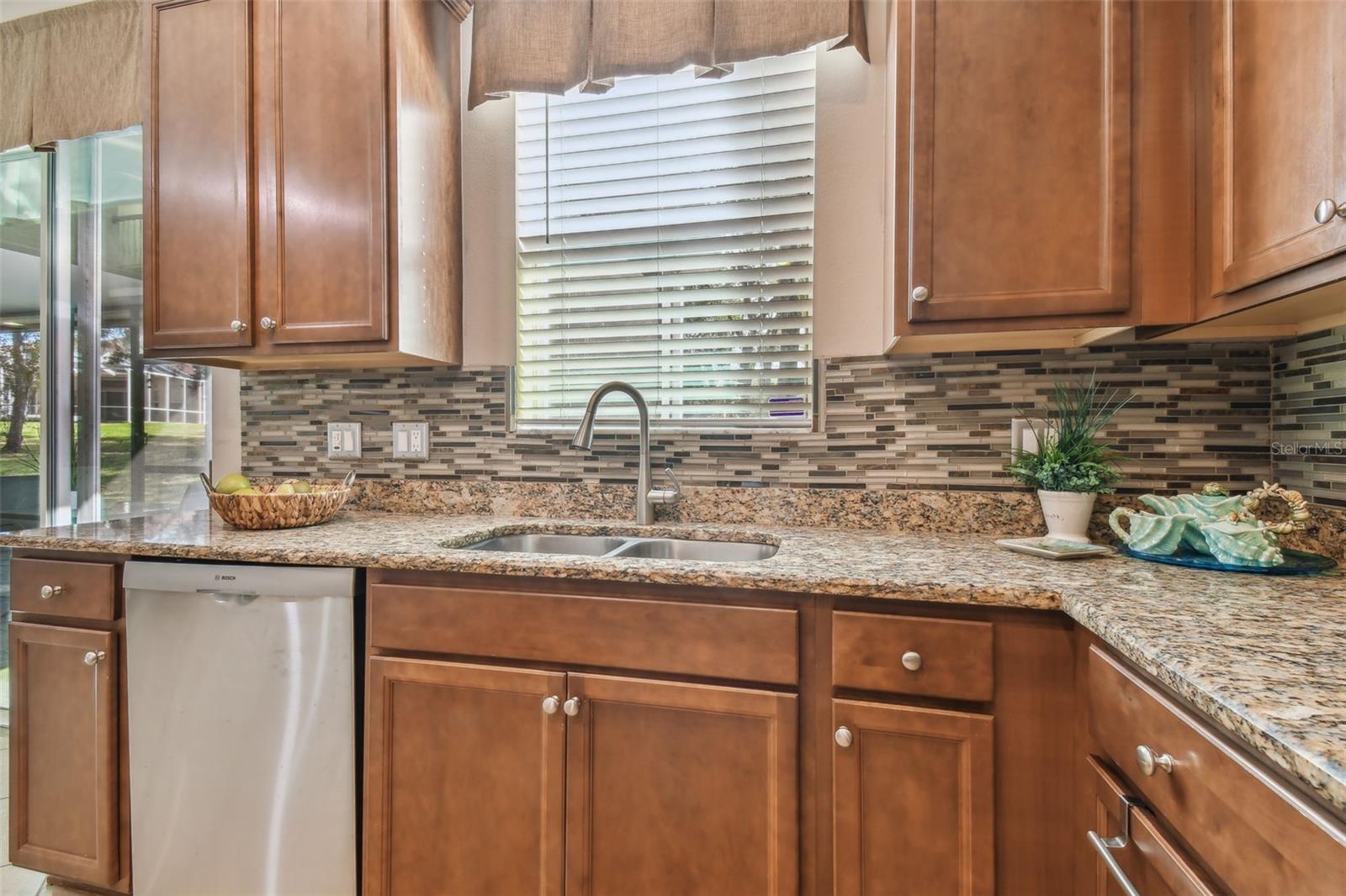 2212 VALTERRA VISTA WAY, VALRICO, FL, 33594