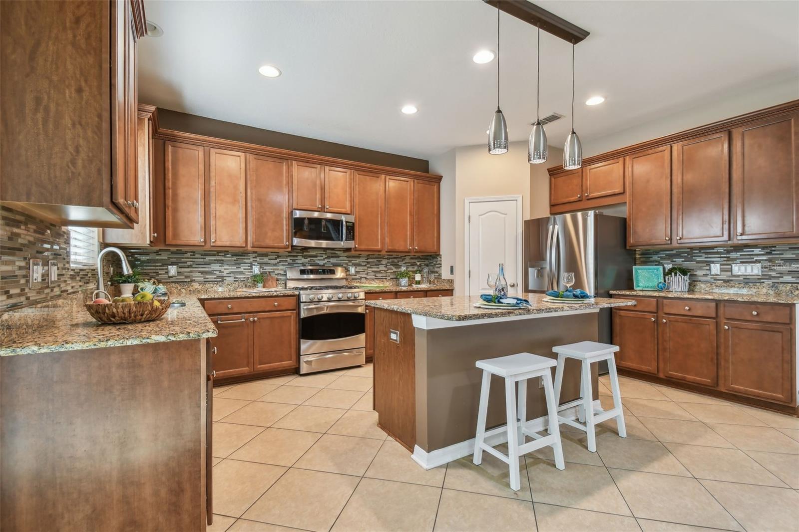 2212 VALTERRA VISTA WAY, VALRICO, FL, 33594