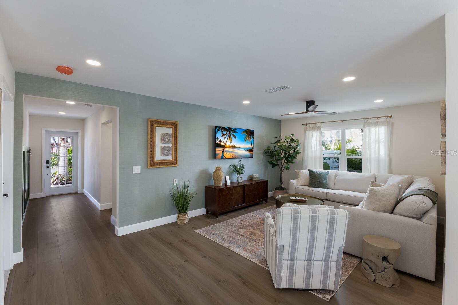 213 83RD ST, HOLMES BEACH, FL, 34217