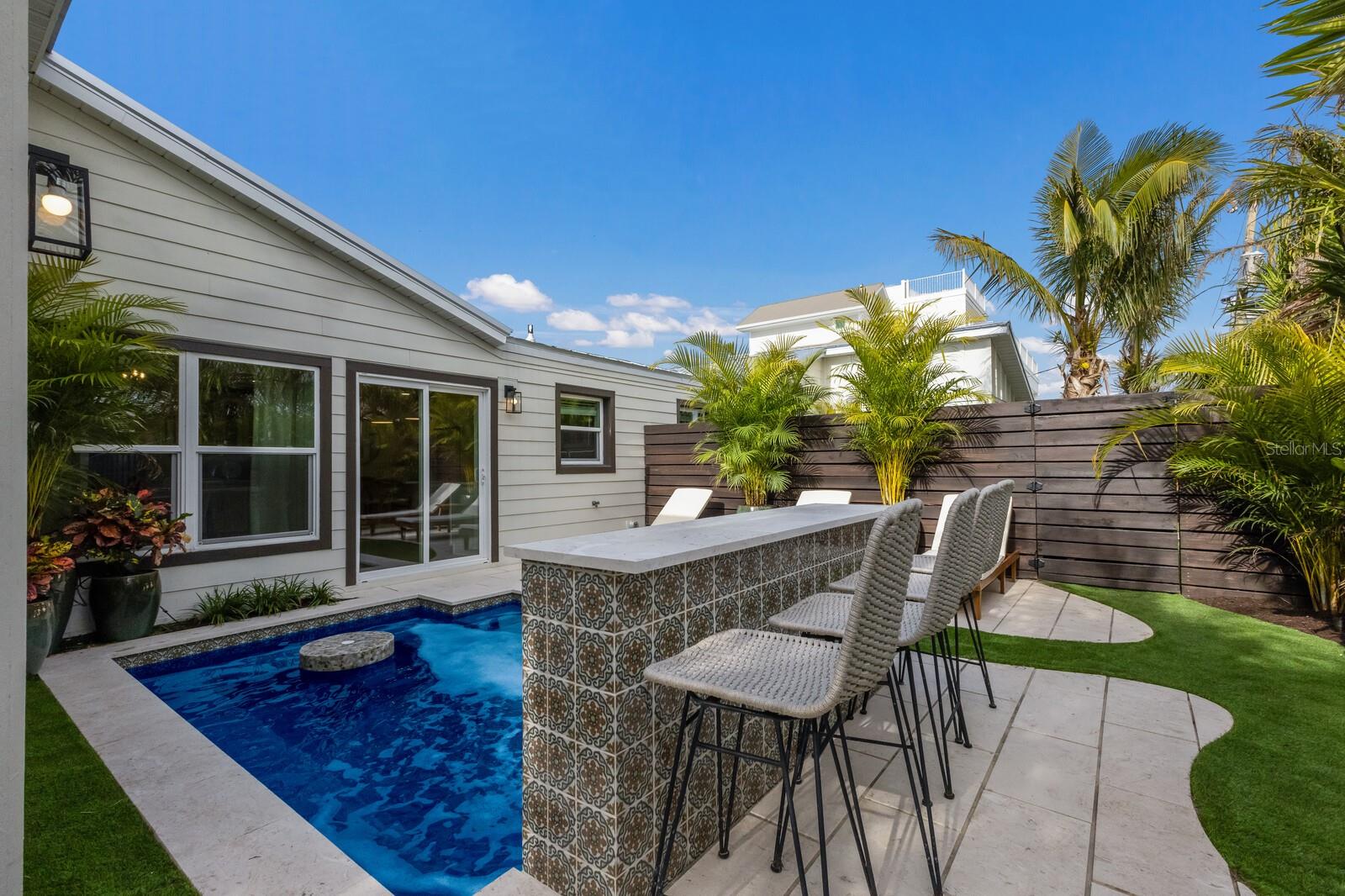 213 83RD ST, HOLMES BEACH, FL, 34217