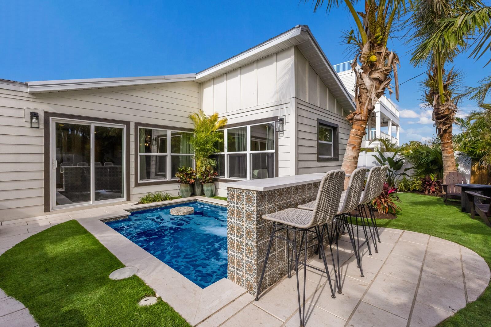 213 83RD ST, HOLMES BEACH, FL, 34217