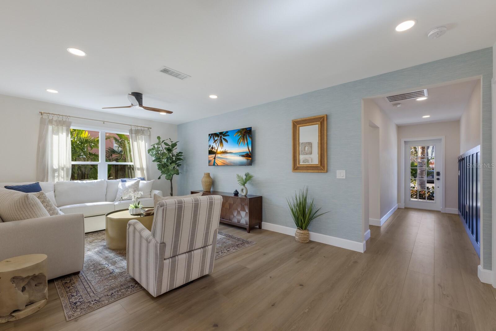 213 83RD ST, HOLMES BEACH, FL, 34217