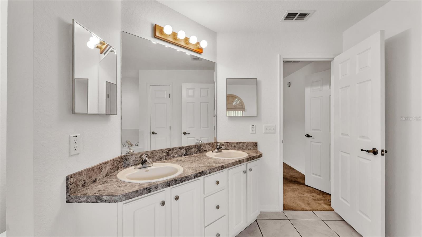 2612 MAGNOLIA CIR, LAKE WALES, FL, 33898