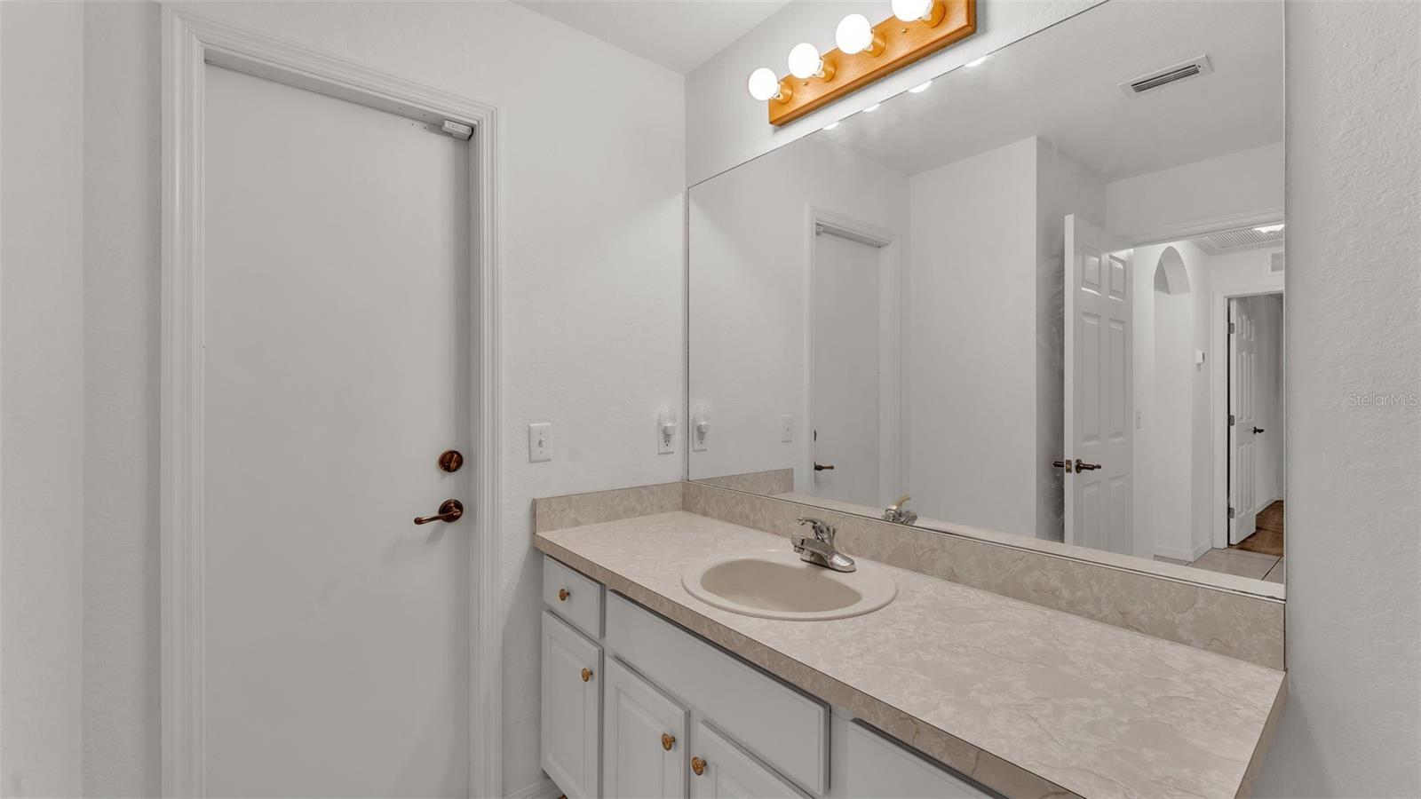 2612 MAGNOLIA CIR, LAKE WALES, FL, 33898