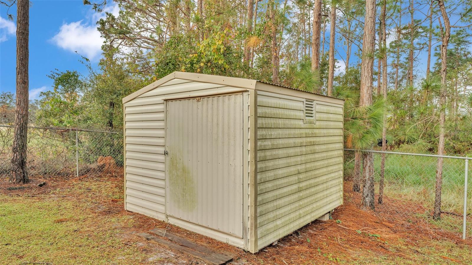 2612 MAGNOLIA CIR, LAKE WALES, FL, 33898