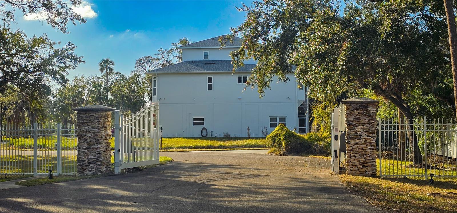 5352 TROPICAL WOODS CT, PORT RICHEY, FL, 34668