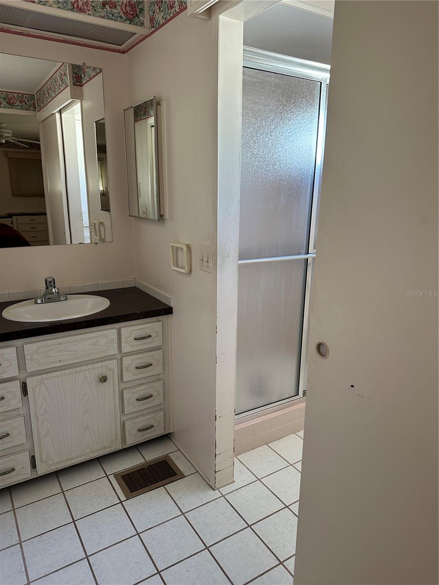 5691 BEGONIA RD, VENICE, FL, 34293