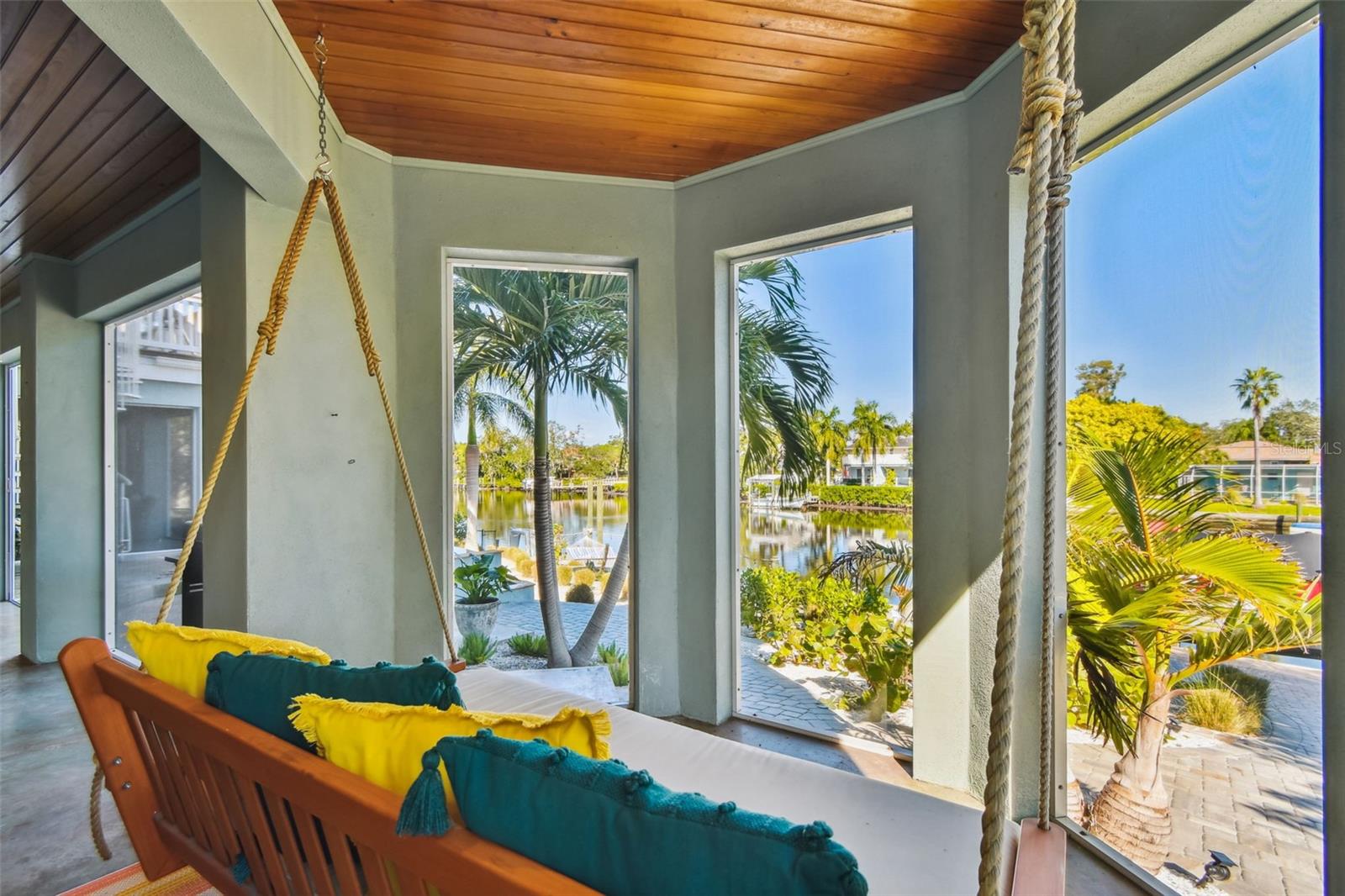 2127 LUSITANIA DR, SARASOTA, FL, 34231