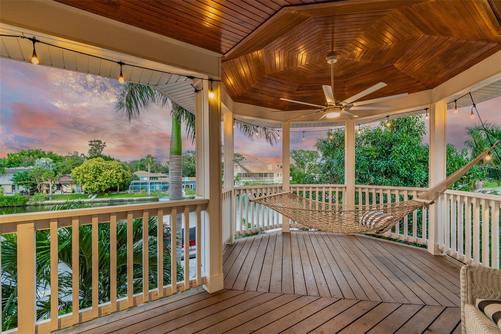 2127 LUSITANIA DR, SARASOTA, FL, 34231