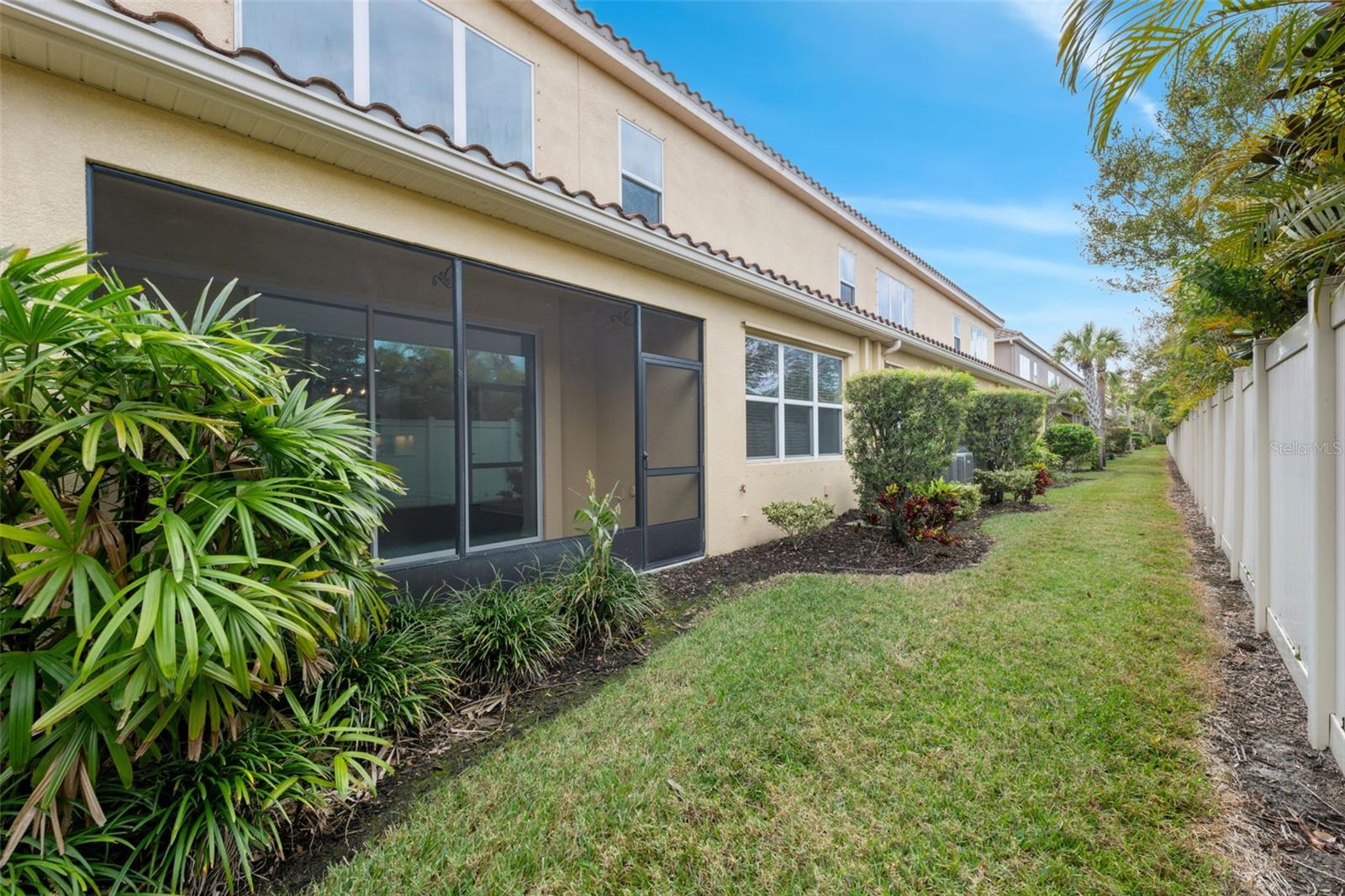 8723 TERRACINA LAKE DR, TAMPA, FL, 33625