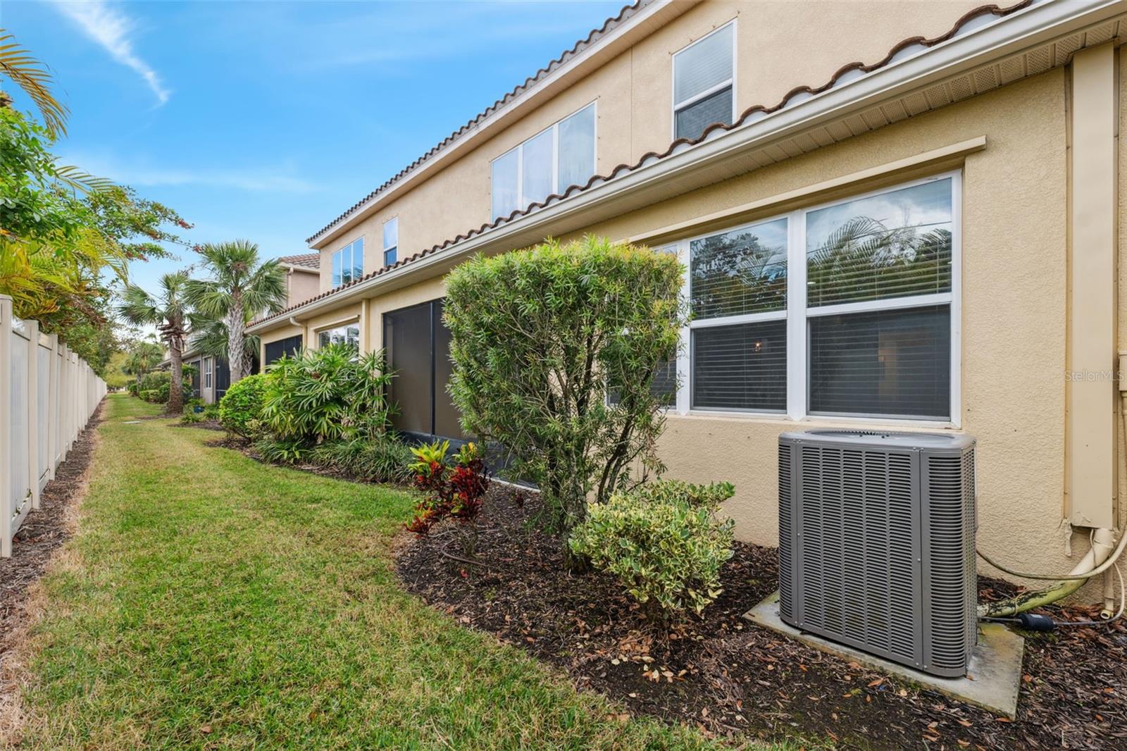 8723 TERRACINA LAKE DR, TAMPA, FL, 33625