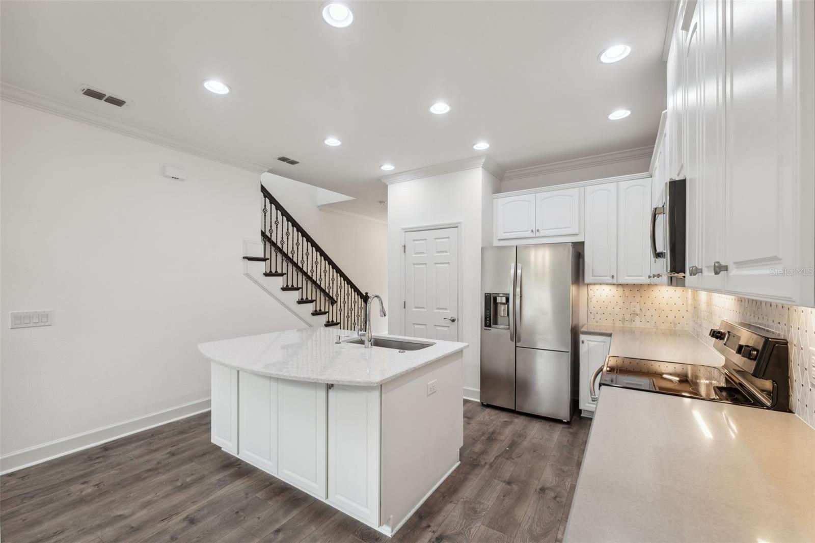 8723 TERRACINA LAKE DR, TAMPA, FL, 33625