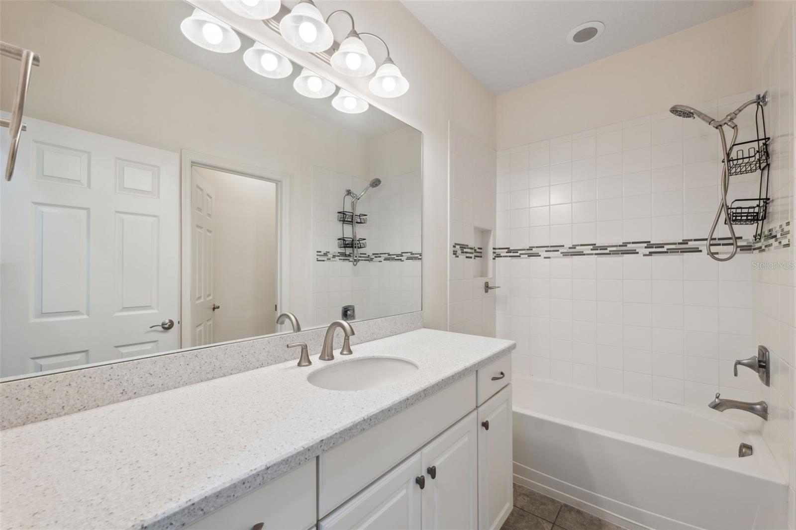 8723 TERRACINA LAKE DR, TAMPA, FL, 33625