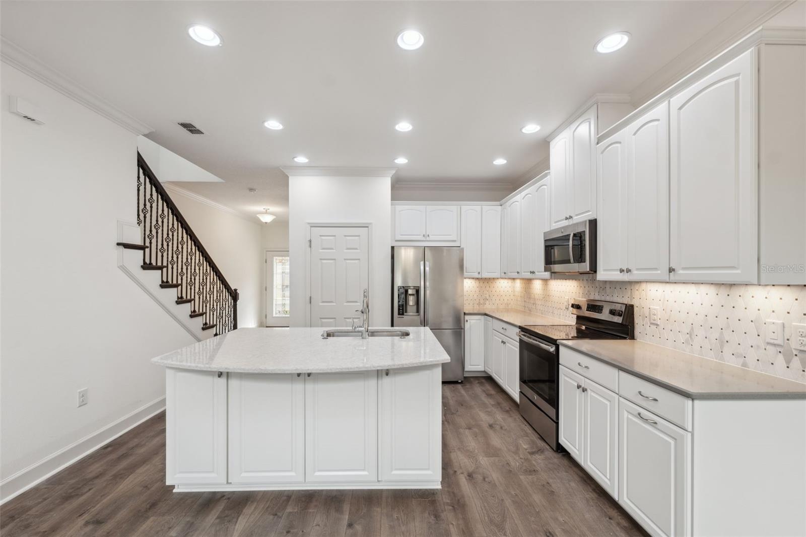 8723 TERRACINA LAKE DR, TAMPA, FL, 33625