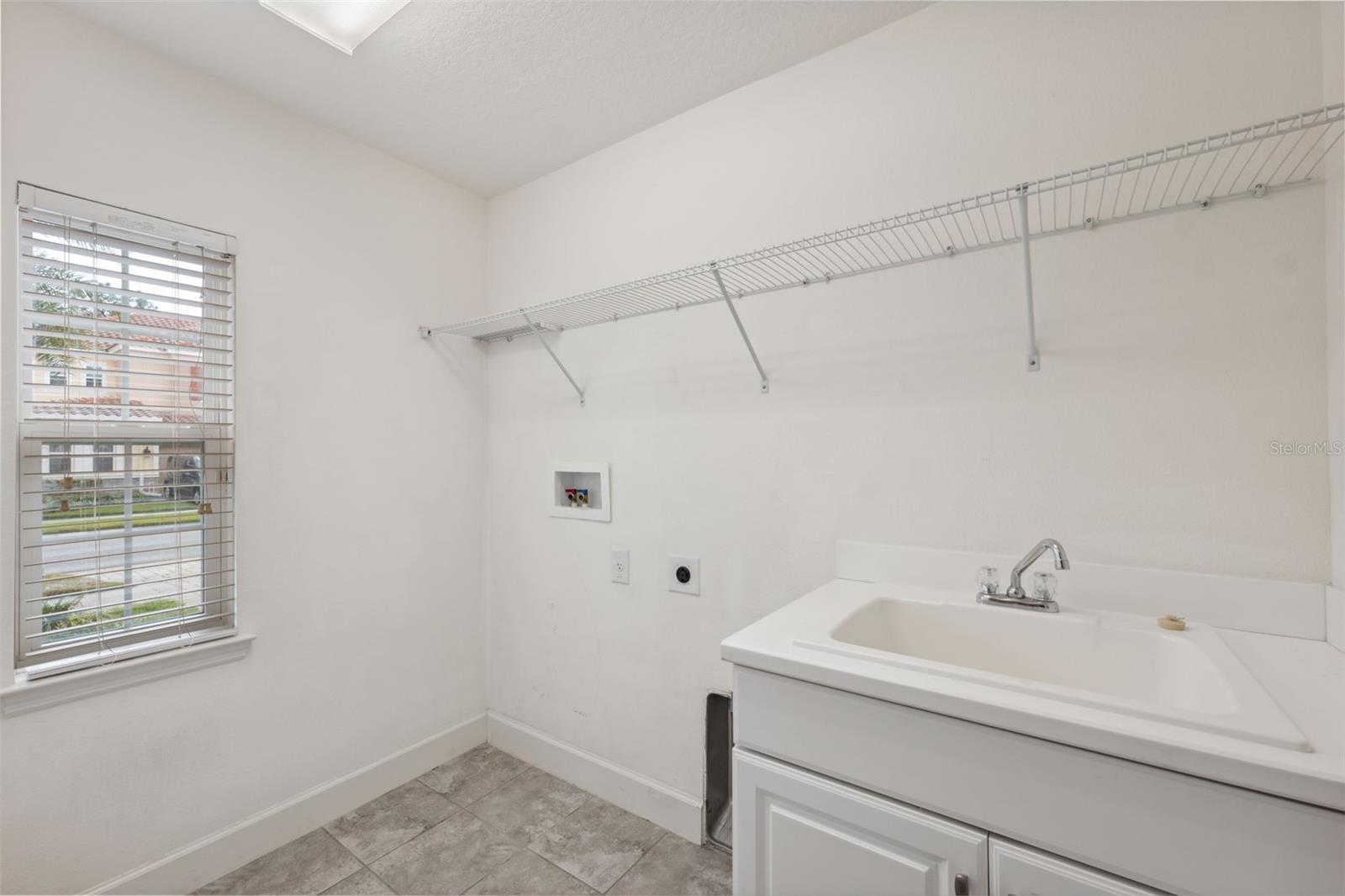 8723 TERRACINA LAKE DR, TAMPA, FL, 33625