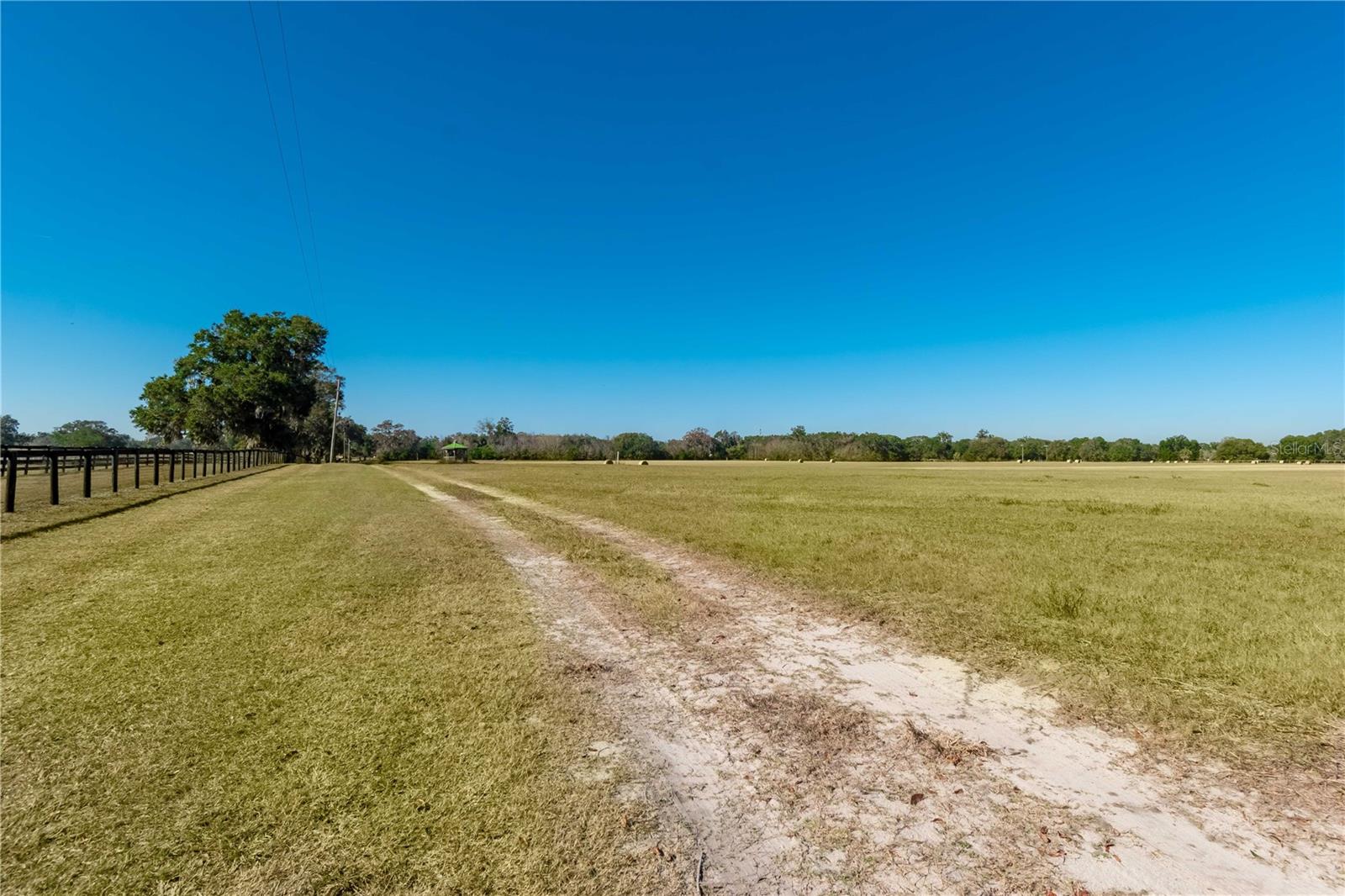 14130 N US HIGHWAY 301, CITRA, FL, 32113