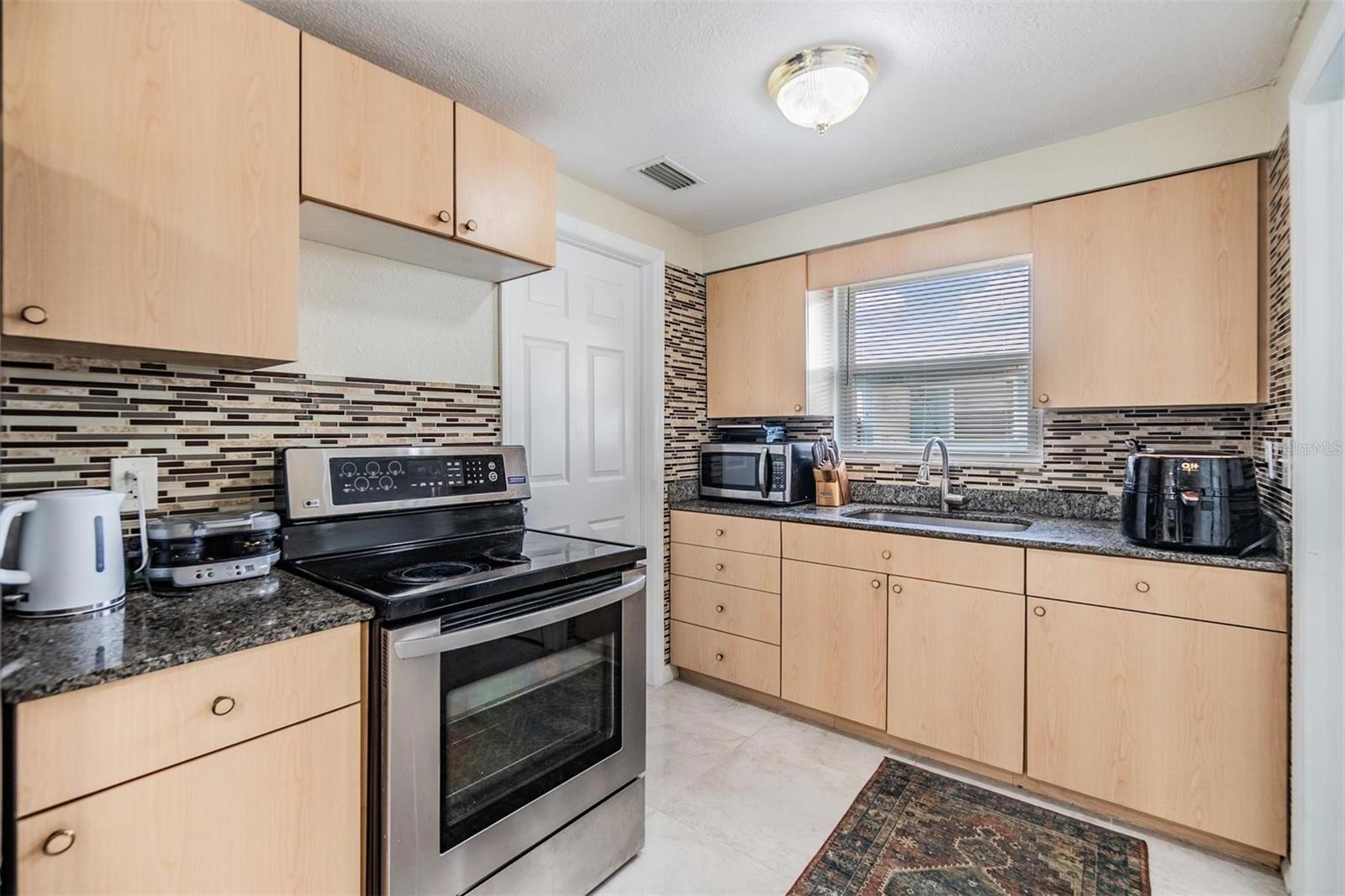8820 52ND ST N, PINELLAS PARK, FL, 33782