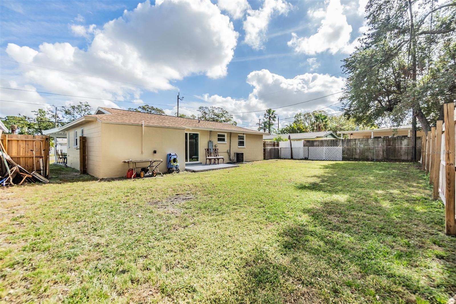 8820 52ND ST N, PINELLAS PARK, FL, 33782