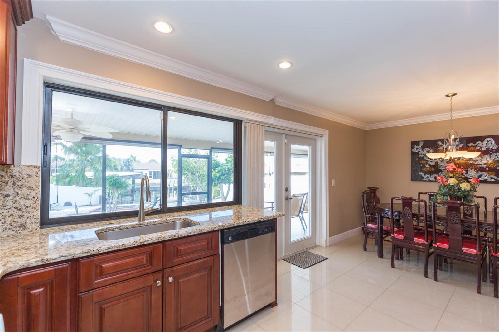 6512 MANILA PALM WAY, APOLLO BEACH, FL, 33572