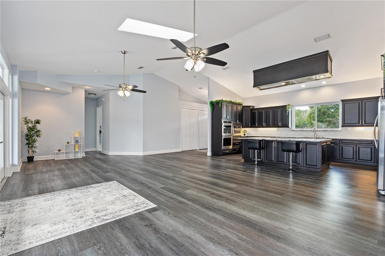 1975 SPRUCE CREEK CIR, PORT ORANGE, FL, 32128