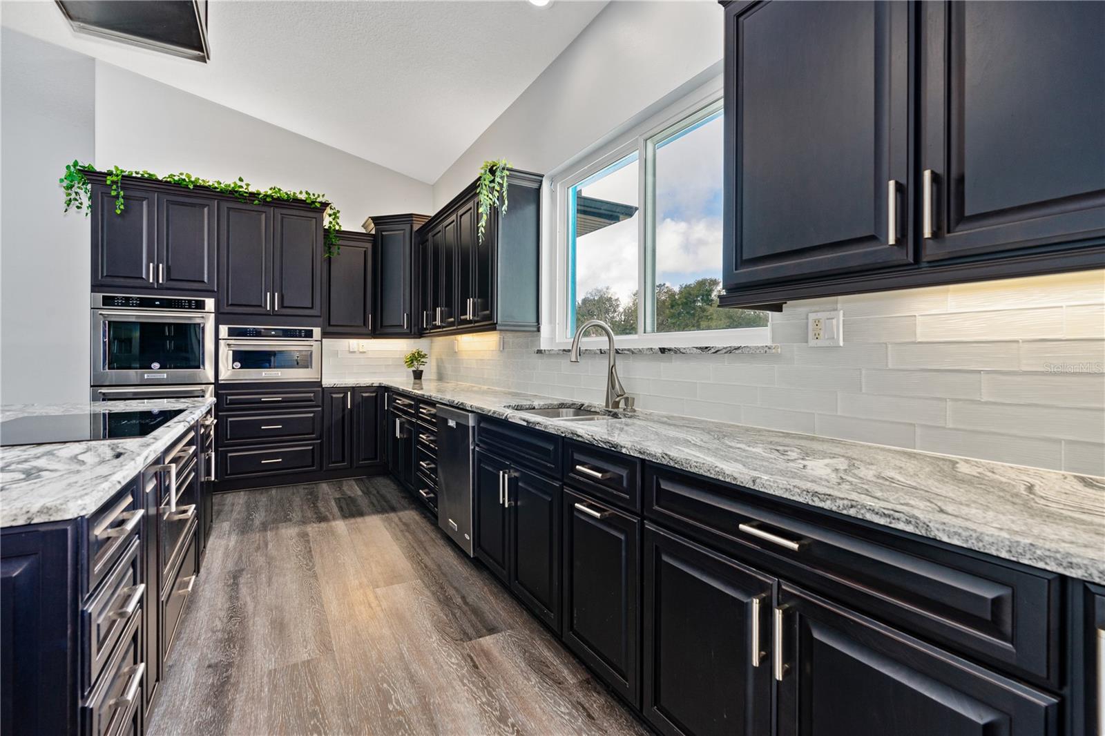 1975 SPRUCE CREEK CIR, PORT ORANGE, FL, 32128