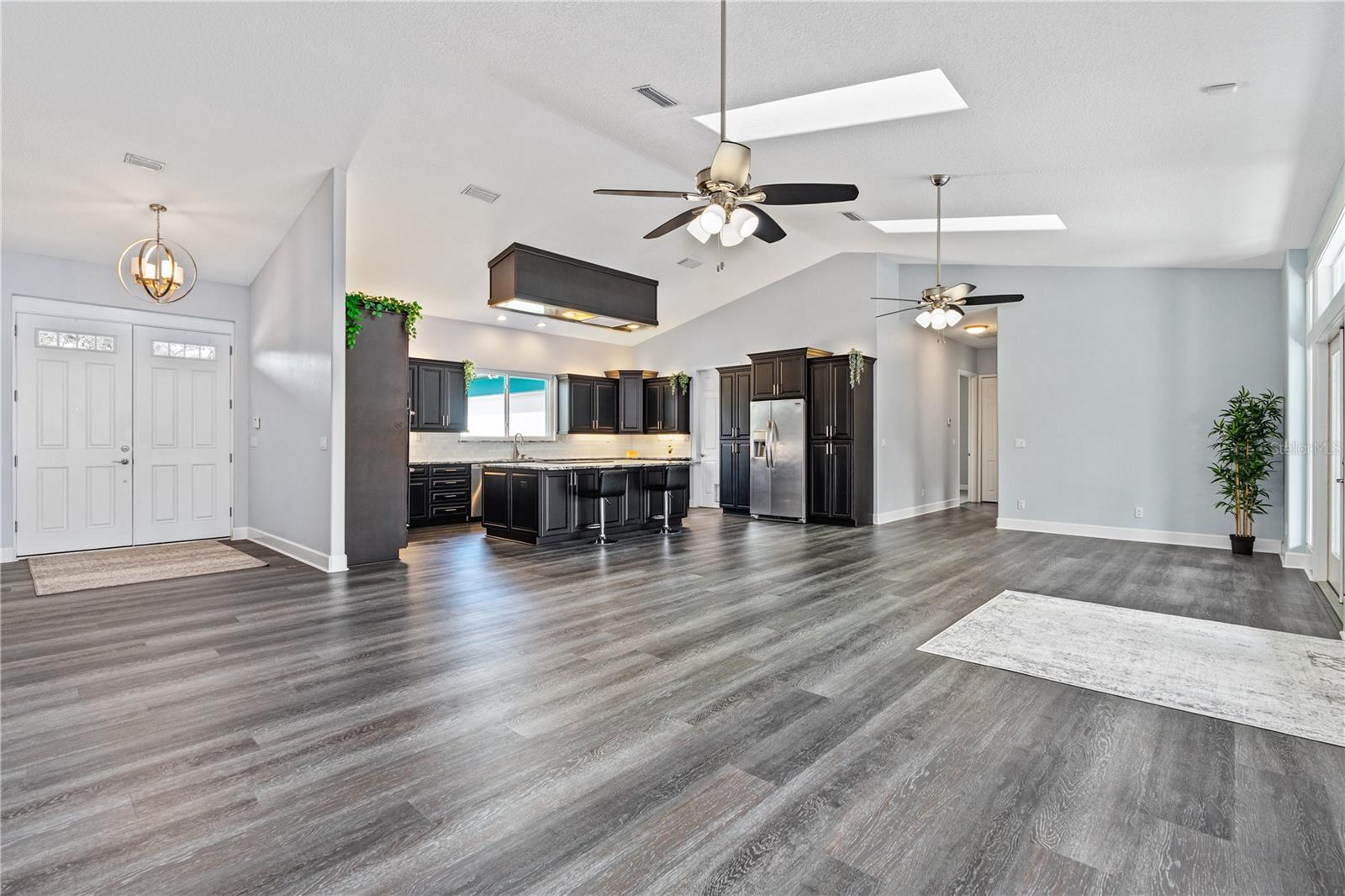 1975 SPRUCE CREEK CIR, PORT ORANGE, FL, 32128