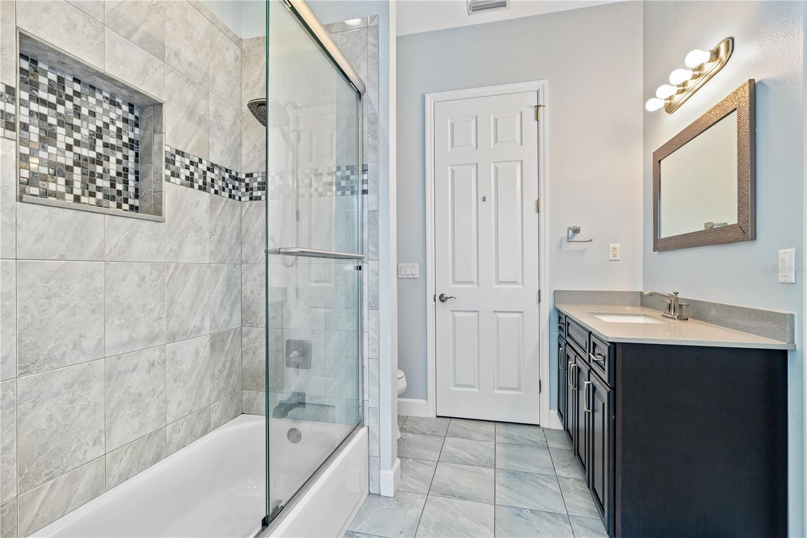 1975 SPRUCE CREEK CIR, PORT ORANGE, FL, 32128
