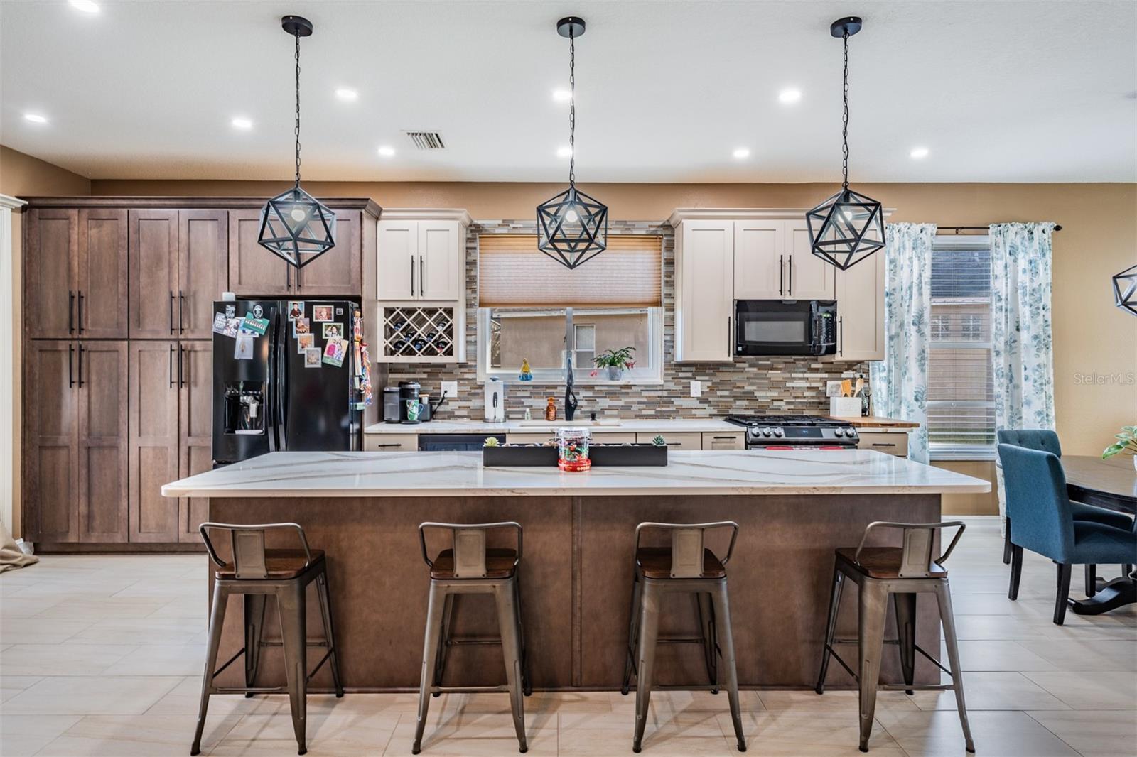 727 GRAND CANYON DR, VALRICO, FL, 33594