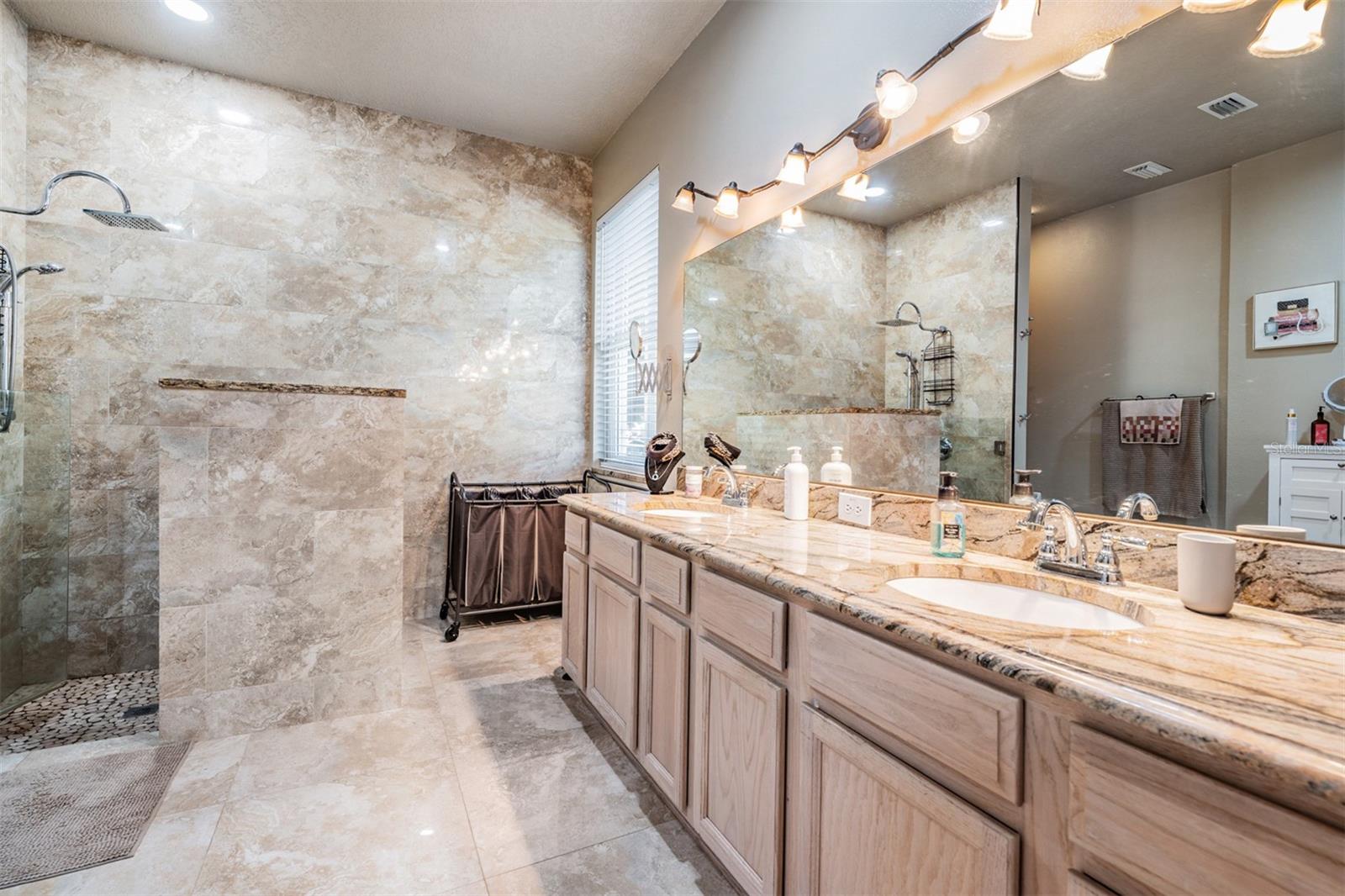 727 GRAND CANYON DR, VALRICO, FL, 33594