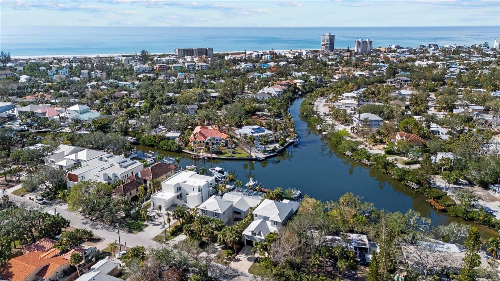 5246 AVENIDA DEL MARE, SARASOTA, FL, 34242