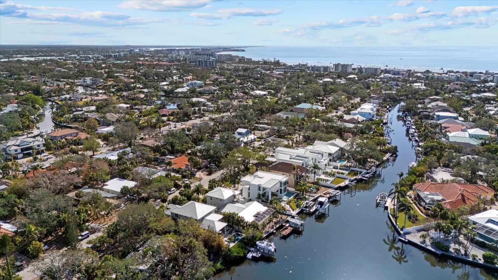 5246 AVENIDA DEL MARE, SARASOTA, FL, 34242