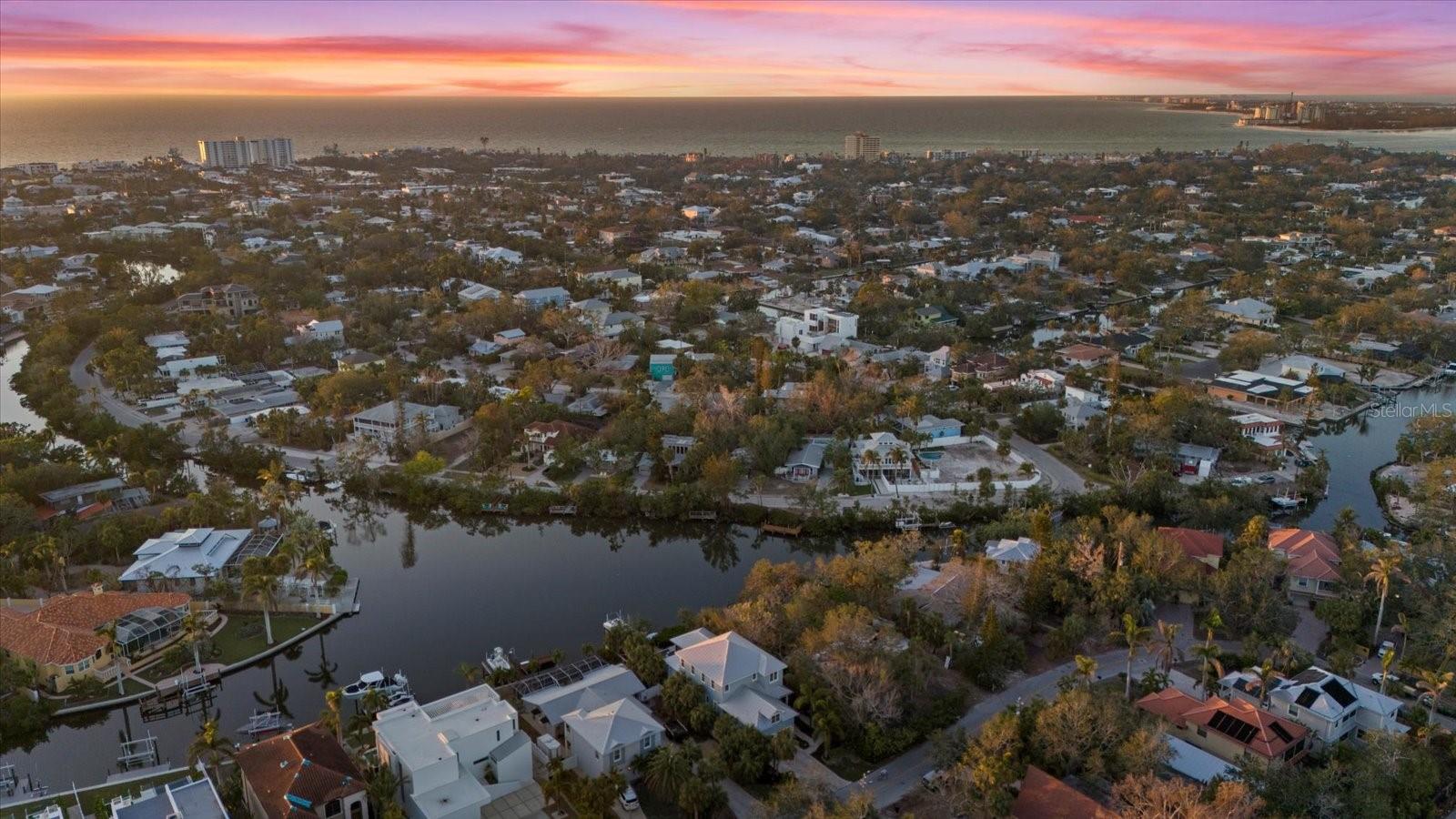 5246 AVENIDA DEL MARE, SARASOTA, FL, 34242