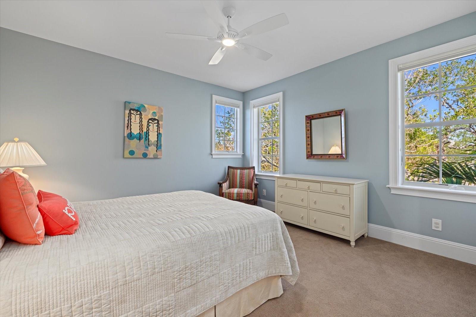 5246 AVENIDA DEL MARE, SARASOTA, FL, 34242